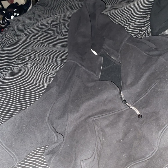 LuLuLemon Women’s Oversized Scuba Half-Zipped hoodie - Picture 7 of 11